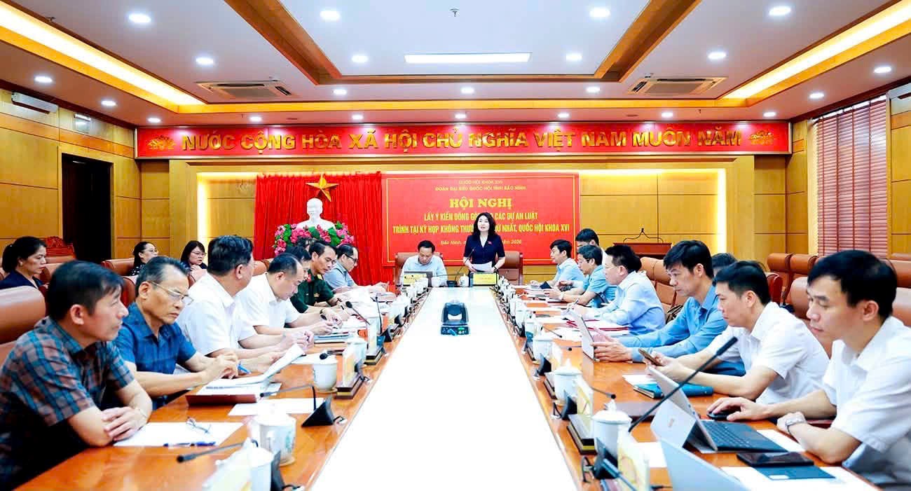 Hiệp hội Doanh nghiệp nhỏ và vừa tỉnh tham dự  Hội nghị lấy ý kiến đóng góp vào dự án Luật trình tại các kỳ họp Quốc hội khóa XV của Đoàn đại biểu Quốc hội tỉnh Bắc Ninh